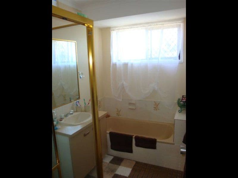 7 Honeysuckle Drive, BOKARINA QLD 4575, Bokarina - Thumbnail 6