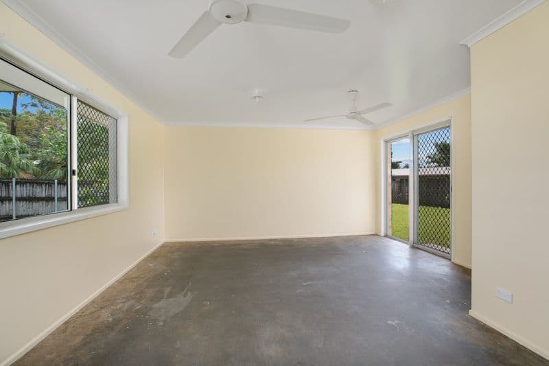 4 Deacon Court, MOOROOBOOL QLD 4870, Mooroobool - Thumbnail 4
