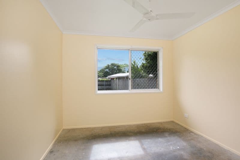 4 Deacon Court, MOOROOBOOL QLD 4870, Mooroobool - Thumbnail 6