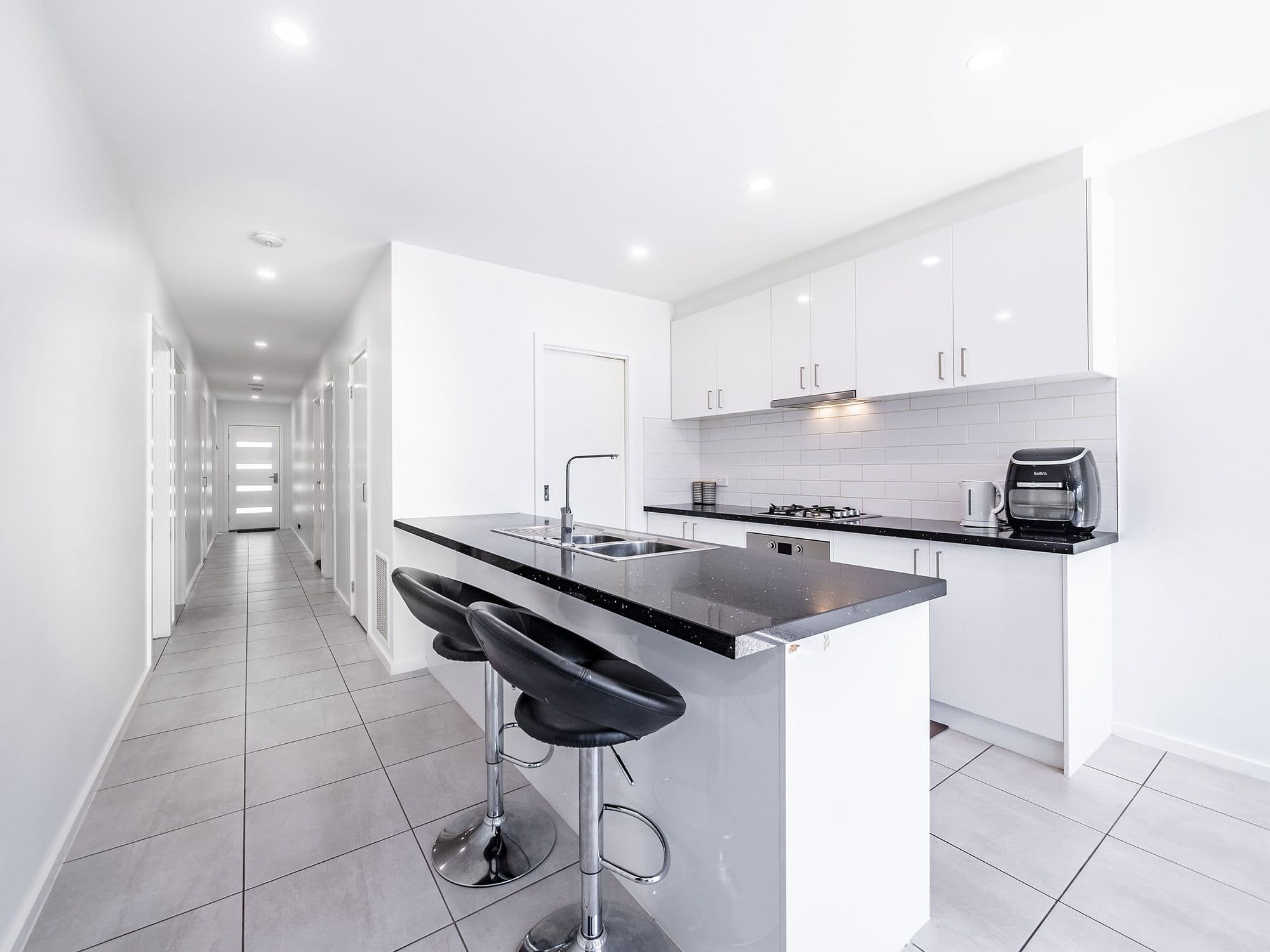 25 Barcelona Avenue, Clyde North VIC 3978, Clyde North - Thumbnail 3
