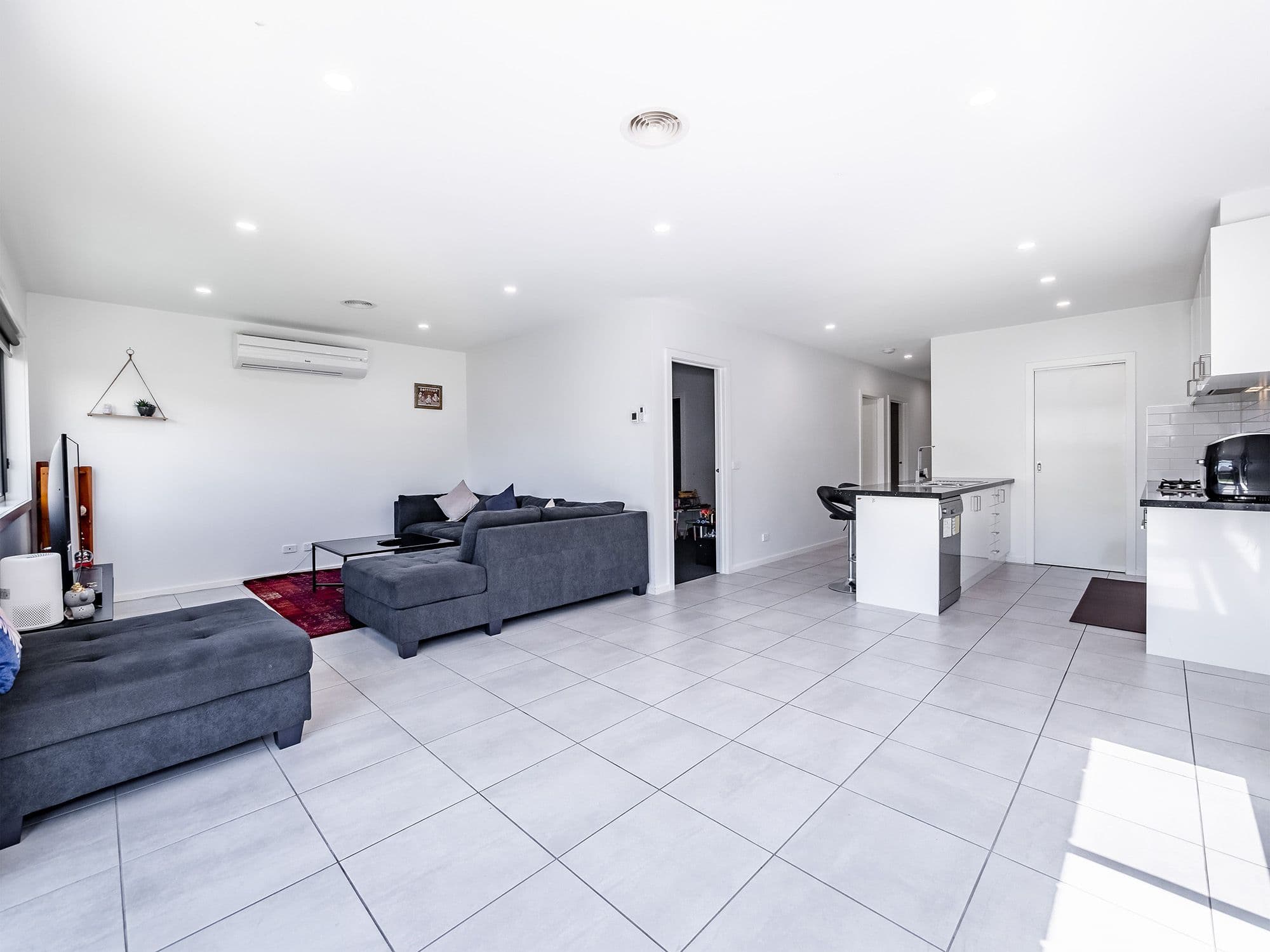 25 Barcelona Avenue, Clyde North VIC 3978, Clyde North - Thumbnail 6