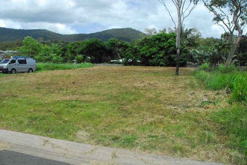 12 Armitage Avenue, JUBILEE POCKET QLD 4802, Jubilee Pocket - Thumbnail 2