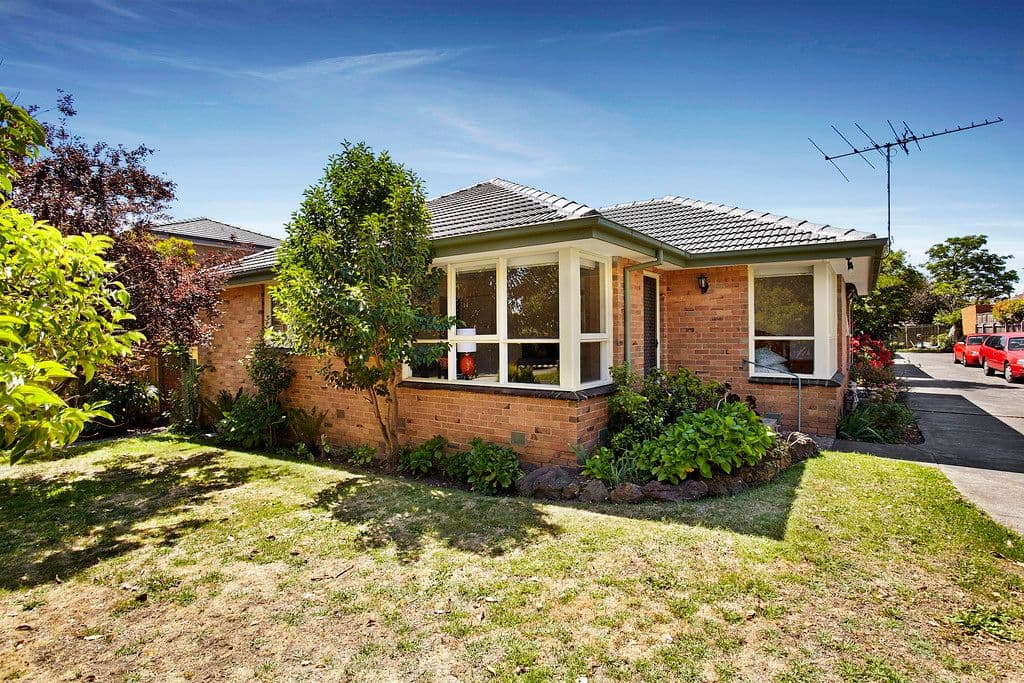 18 Barry Street, Reservoir VIC 3073, Reservoir - Image 1