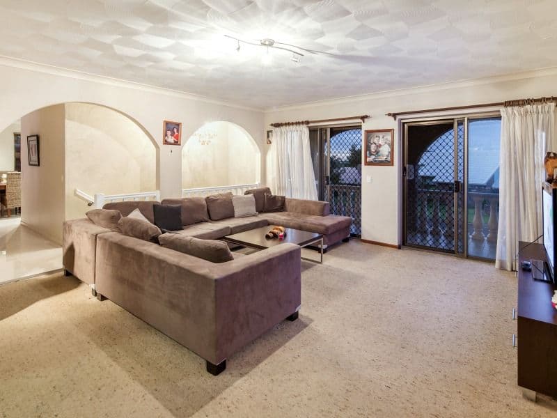 26 Anderson Street, BATTERY HILL QLD 4551, Battery Hill - Thumbnail 5