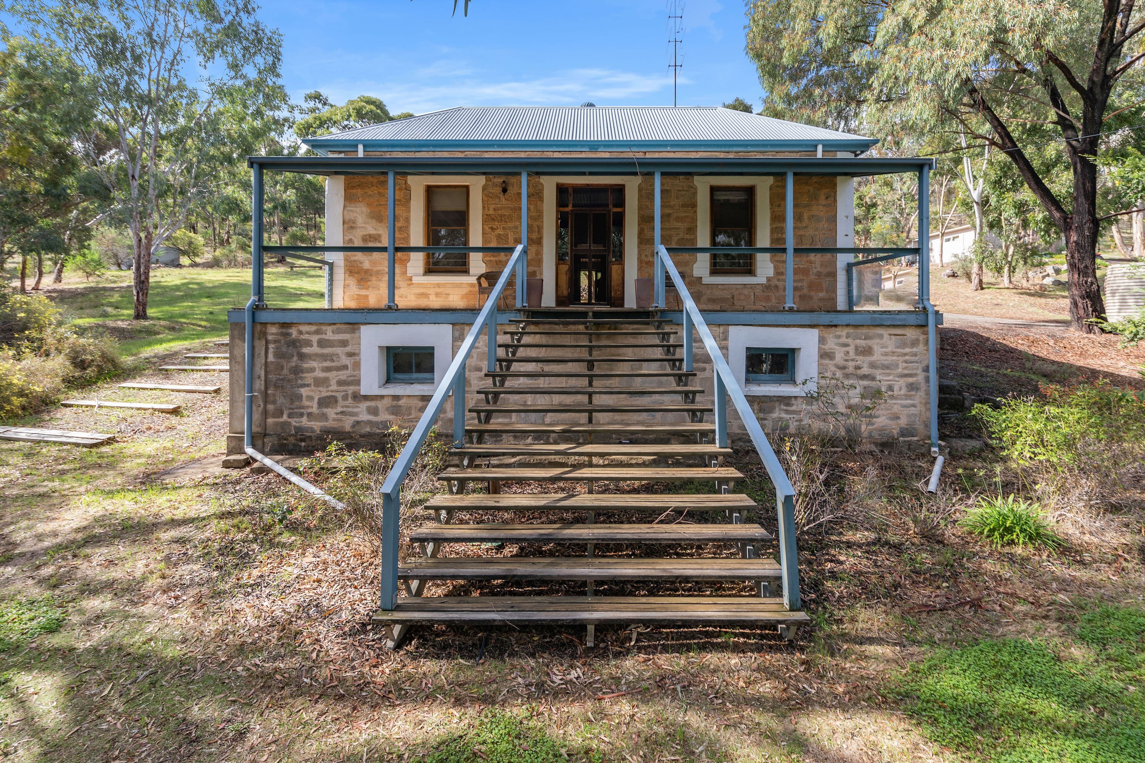 33 Warenda Road, Clare SA 5453, Clare - Image 1