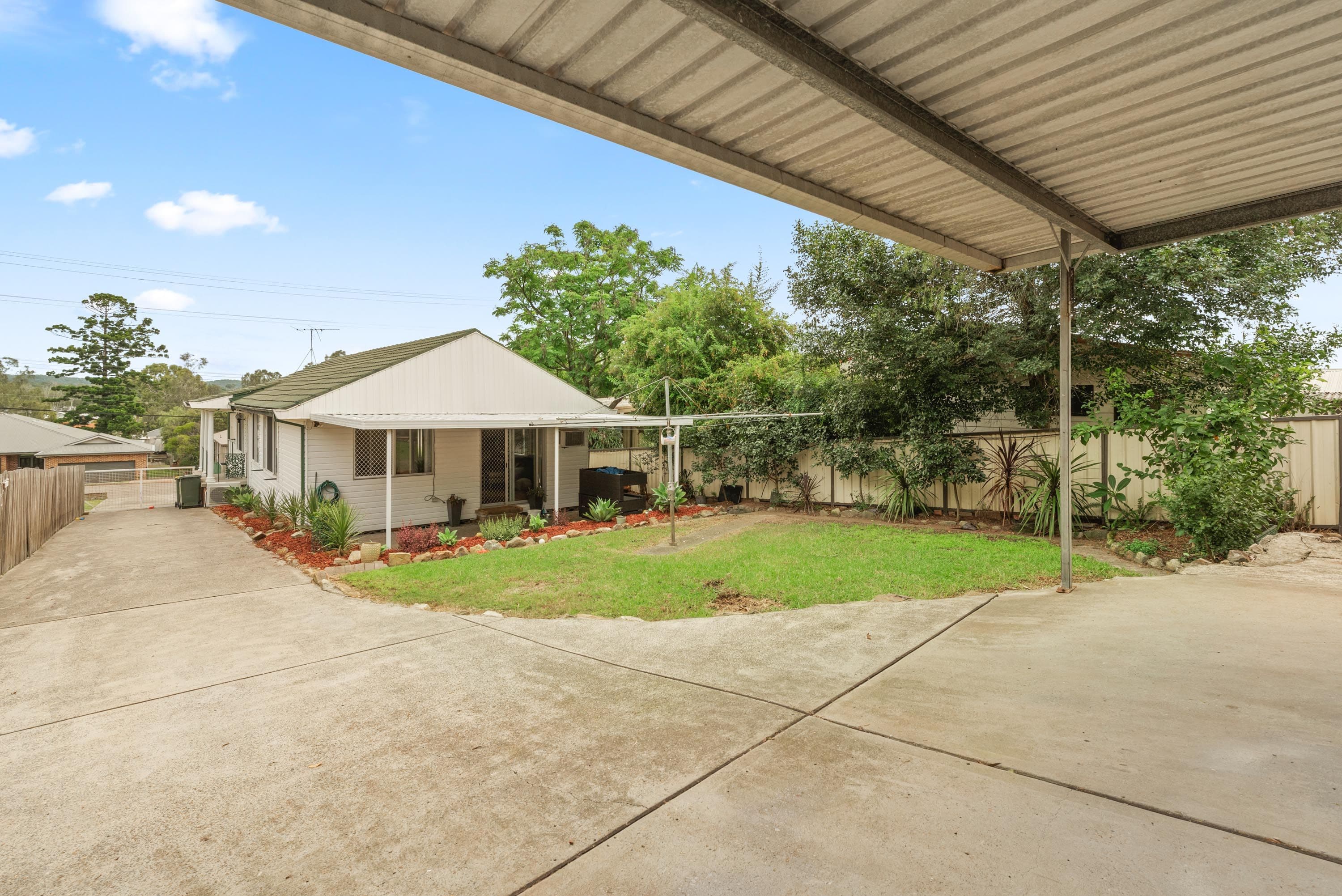73 Macquarie Road, Fennell Bay - Image 1