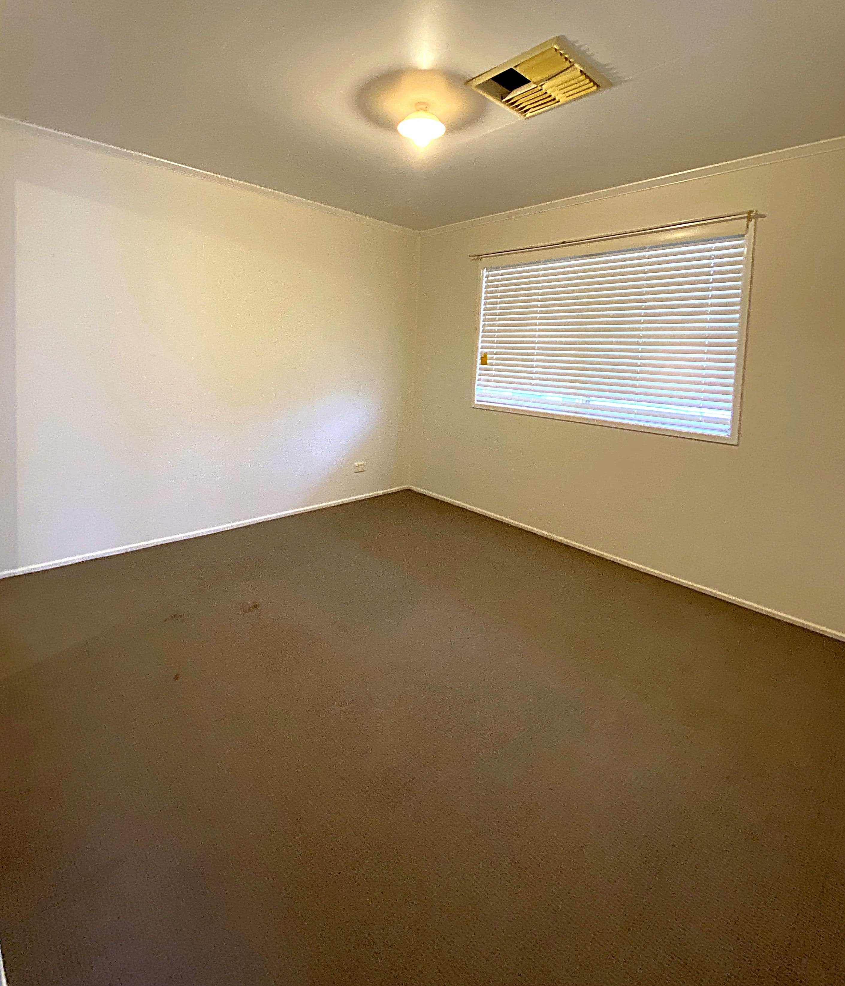 3 Heron Street, Longreach QLD 4730, Longreach - Thumbnail 4