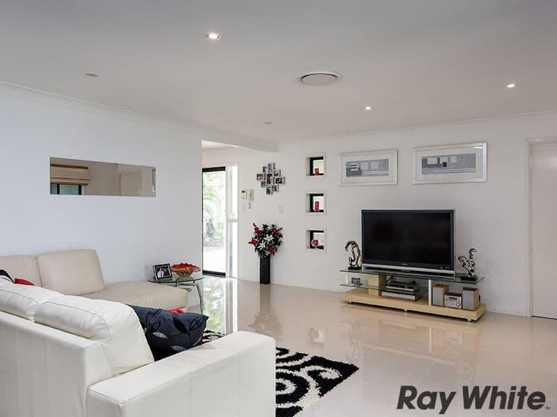 186 Saturn Crescent, Bridgeman Downs QLD 4035, Bridgeman Downs - Thumbnail 8