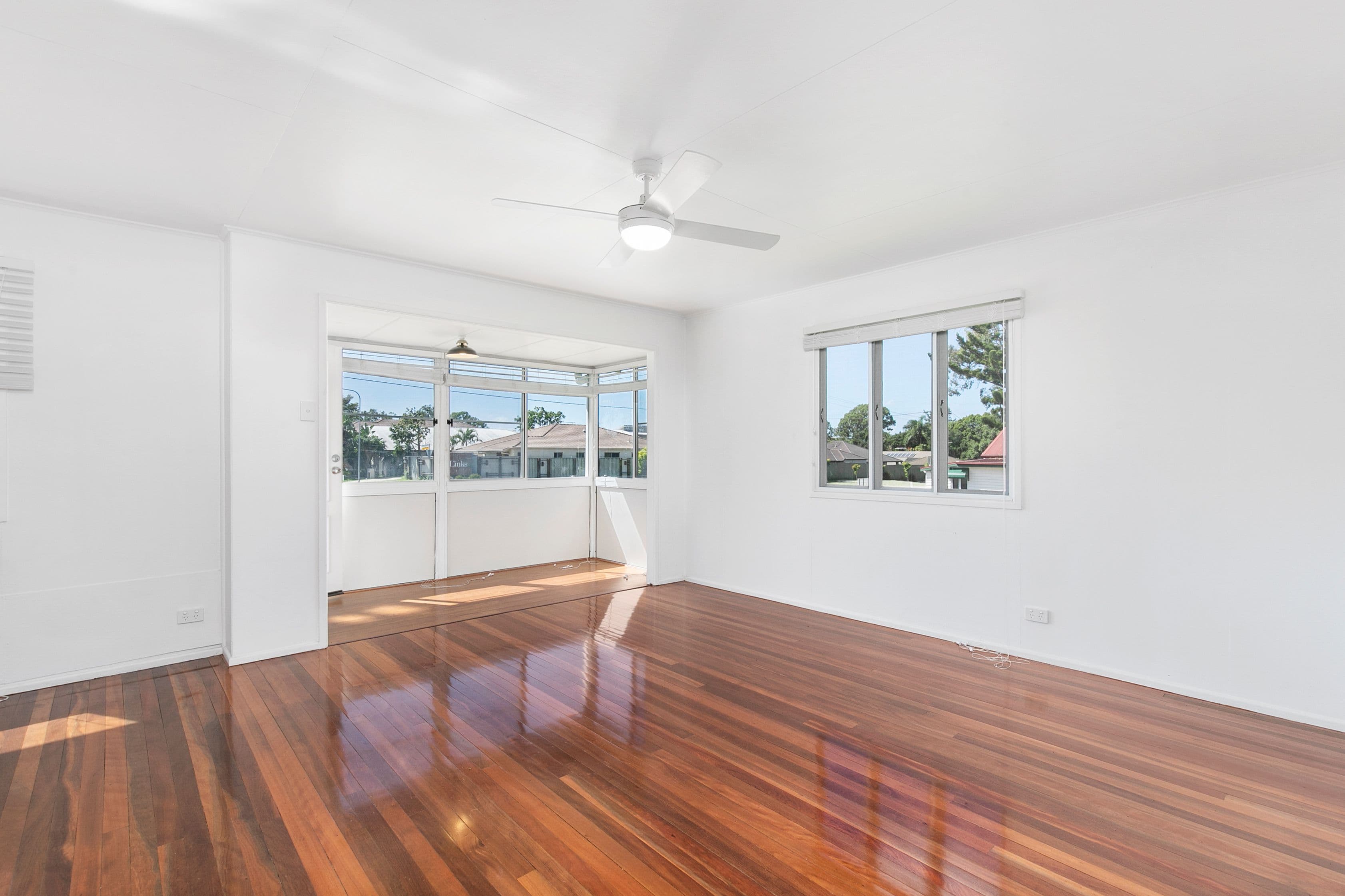 733 New Cleveland Road, Gumdale QLD 4154, Gumdale - Thumbnail 2
