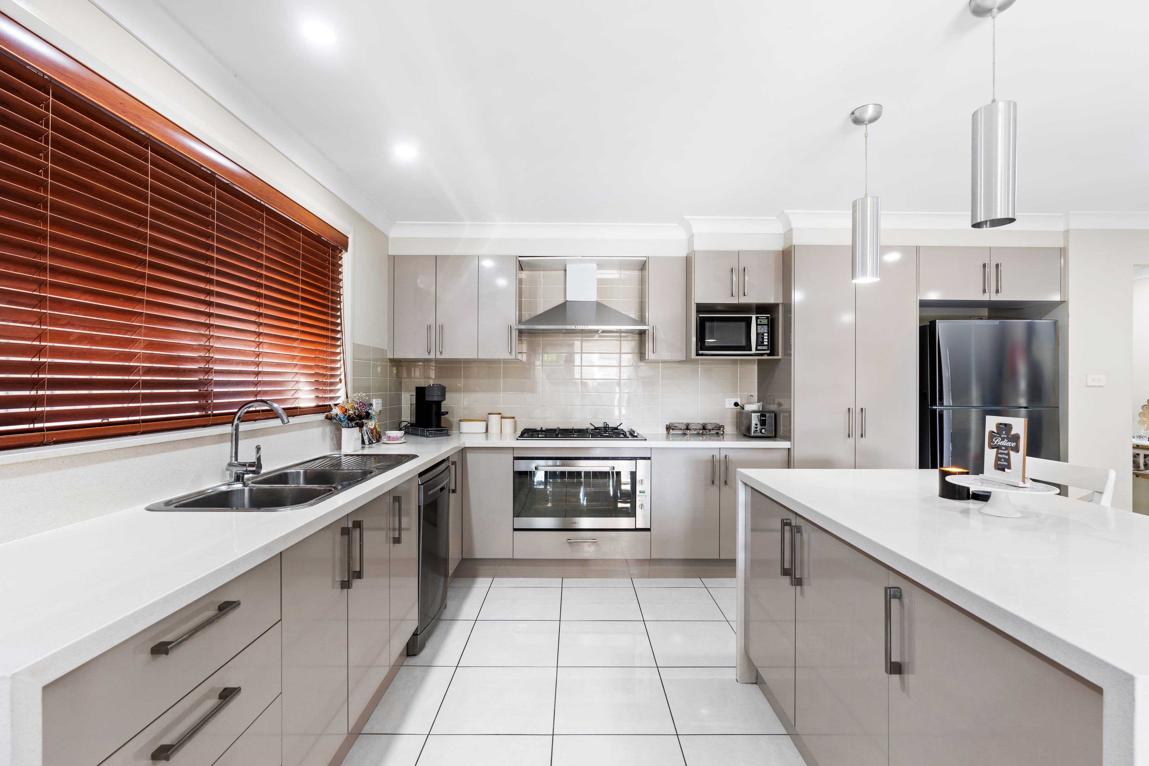 60 Hemsworth Avenue, Middleton Grange NSW 2171, Middleton Grange - Thumbnail 7