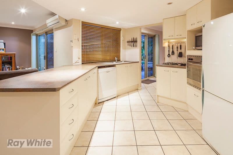 17 Niblick Way, REDLAND BAY QLD 4165, Redland Bay - Thumbnail 3