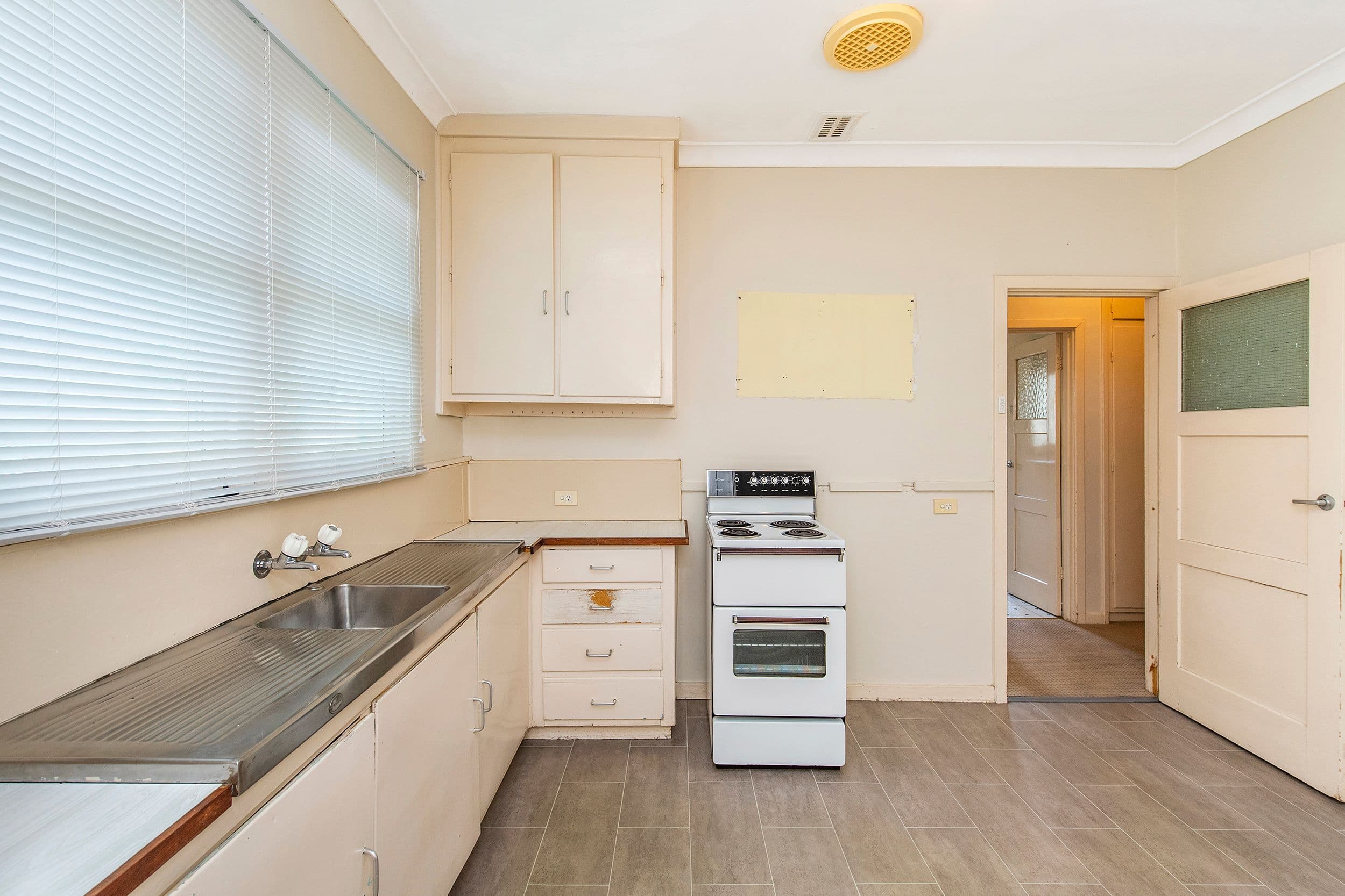 48 Ridley Way South, Medina WA 6167, Medina - Thumbnail 8