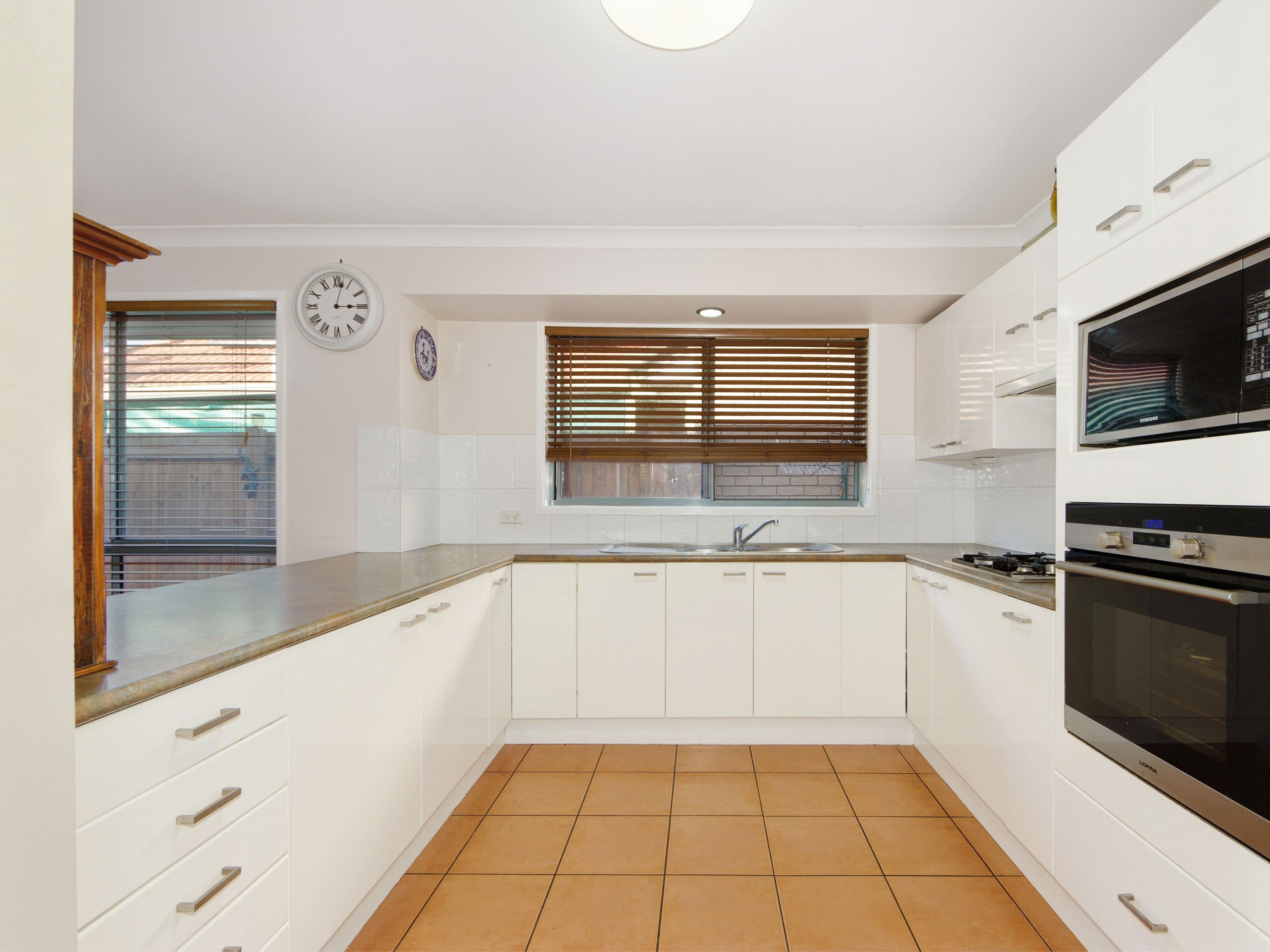 26 Bernini Drive, Coombabah QLD 4216, Coombabah - Thumbnail 4