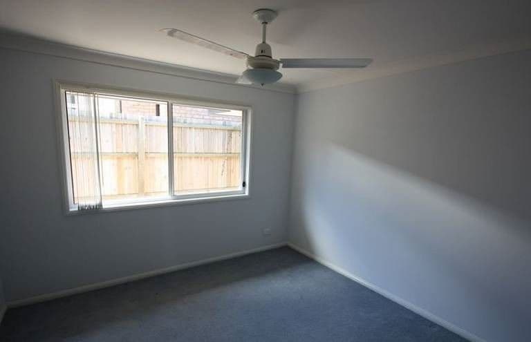 33 Paris Parade, ORMEAU QLD 4208, Ormeau - Thumbnail 5