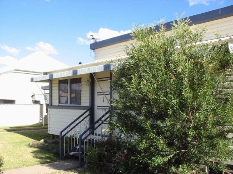 4 Goldring, HUGHENDEN QLD 4821, Hughenden - Thumbnail 2