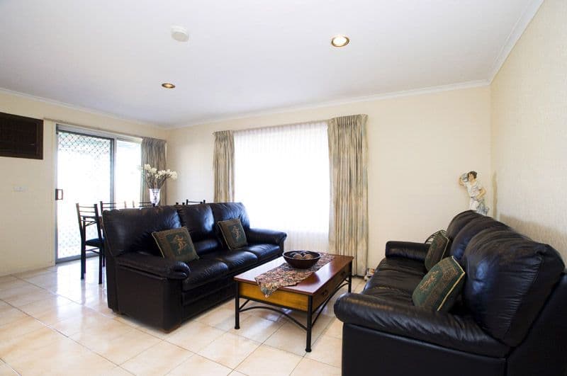 71 Elizabeth Drive, LALOR VIC 3075, Lalor - Thumbnail 3