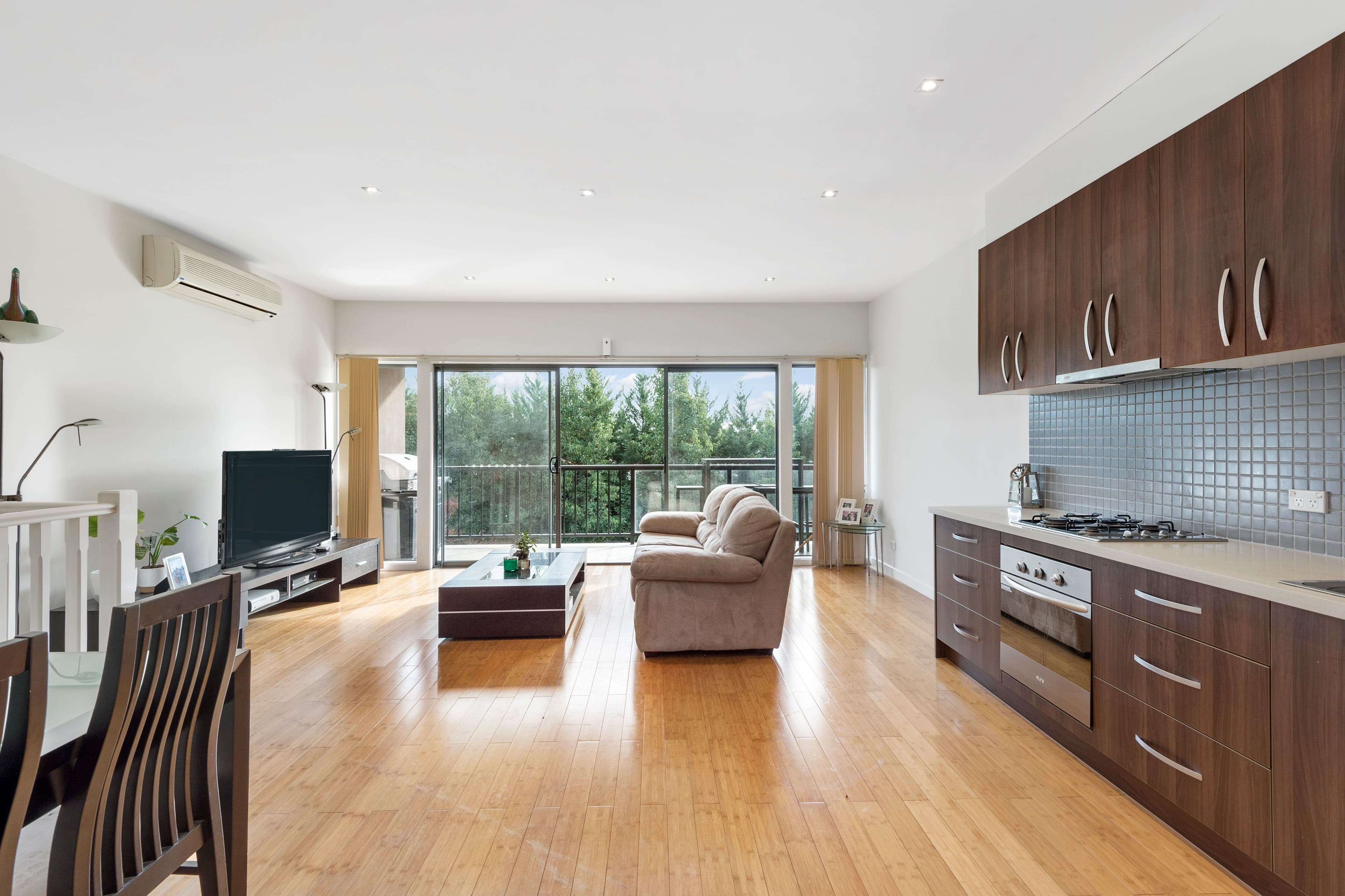 11 Blake Street, Blackburn North, Blackburn North - Thumbnail 4