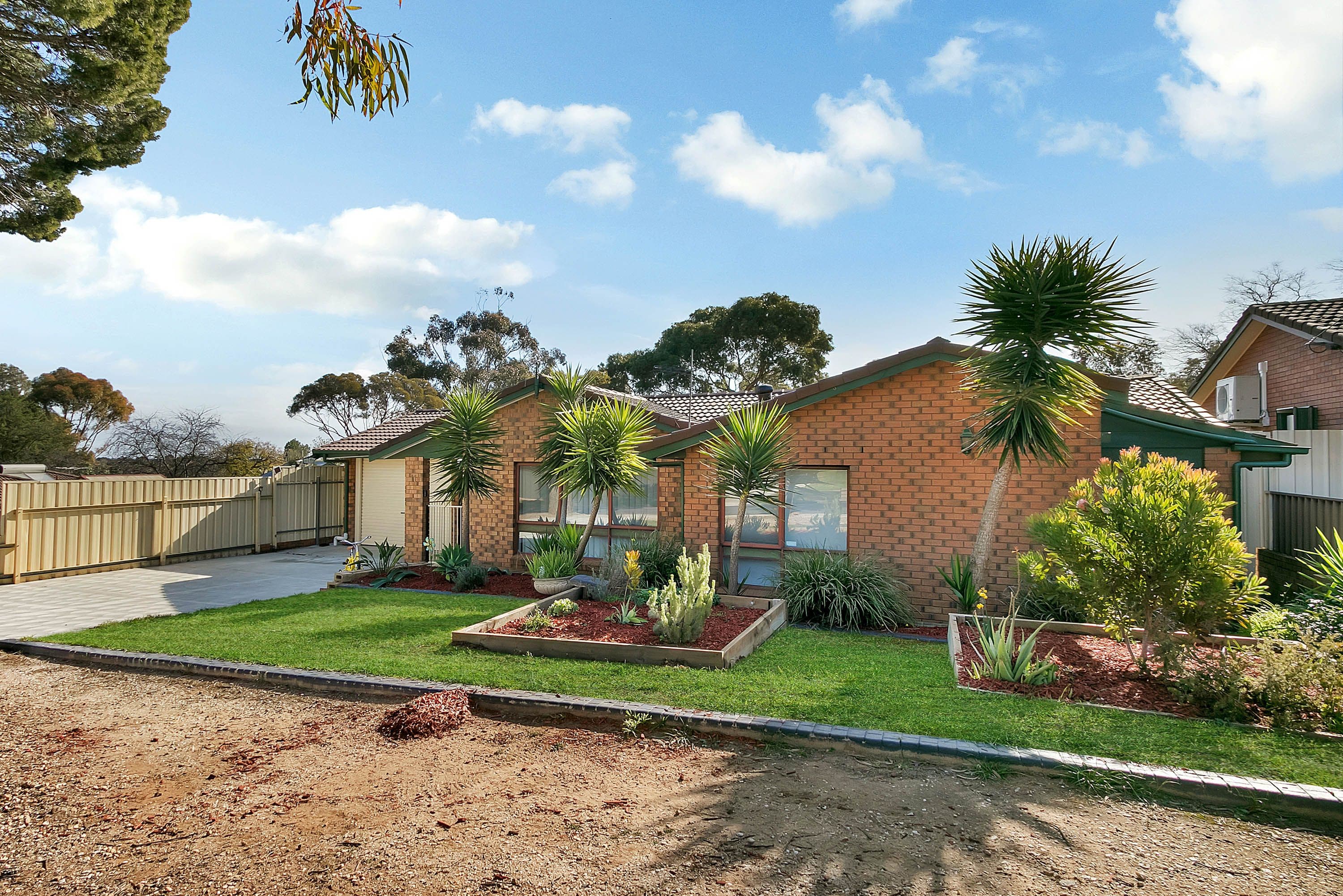 11 Dawkins Avenue, Willaston SA 5118, Willaston - Thumbnail 2
