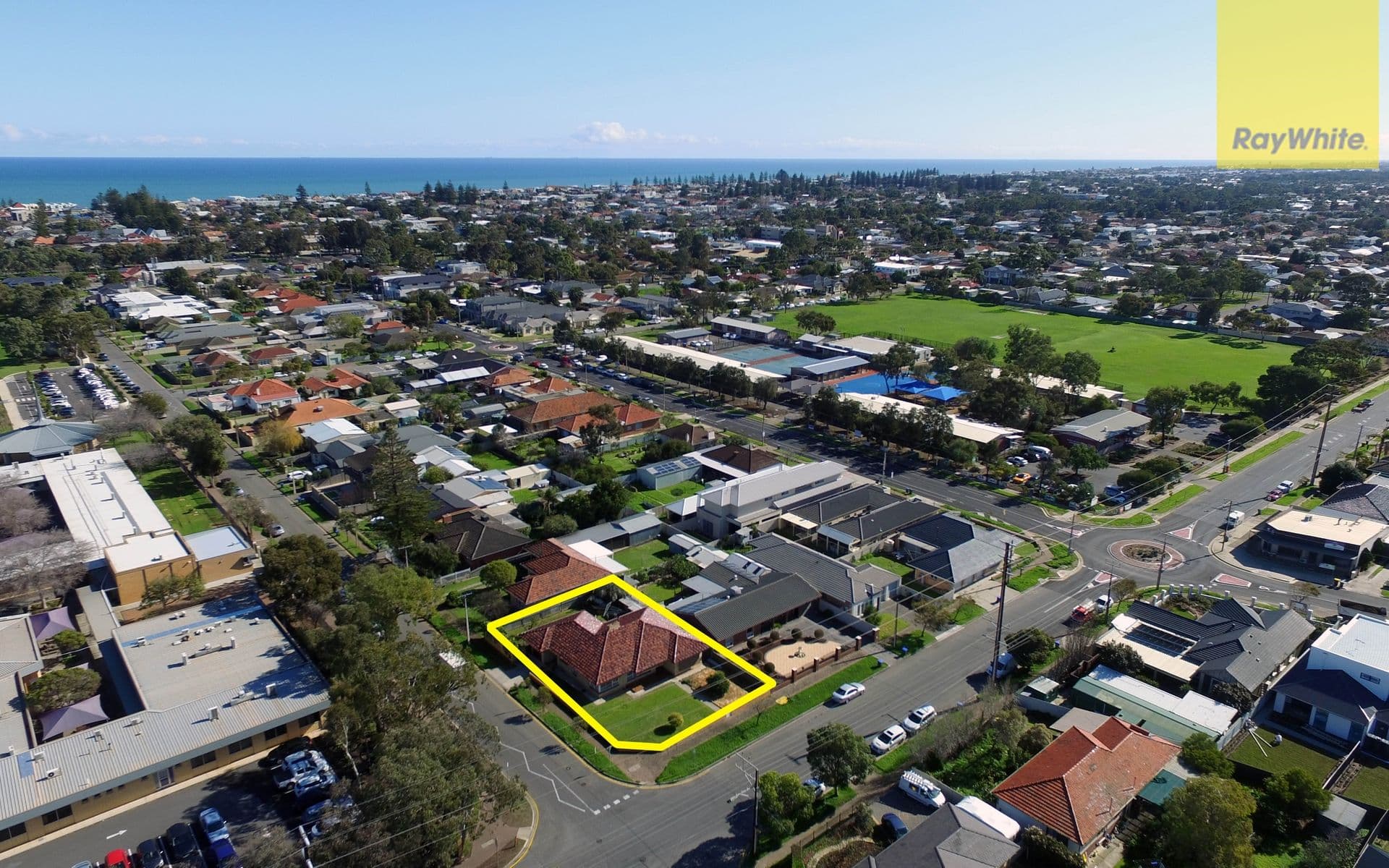 17 Mitton Avenue, Henley Beach SA 5022, Henley Beach - Thumbnail 3