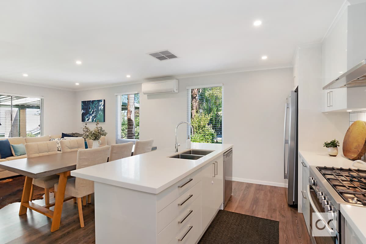 5 Albert Avenue, Crafers West - Thumbnail 2