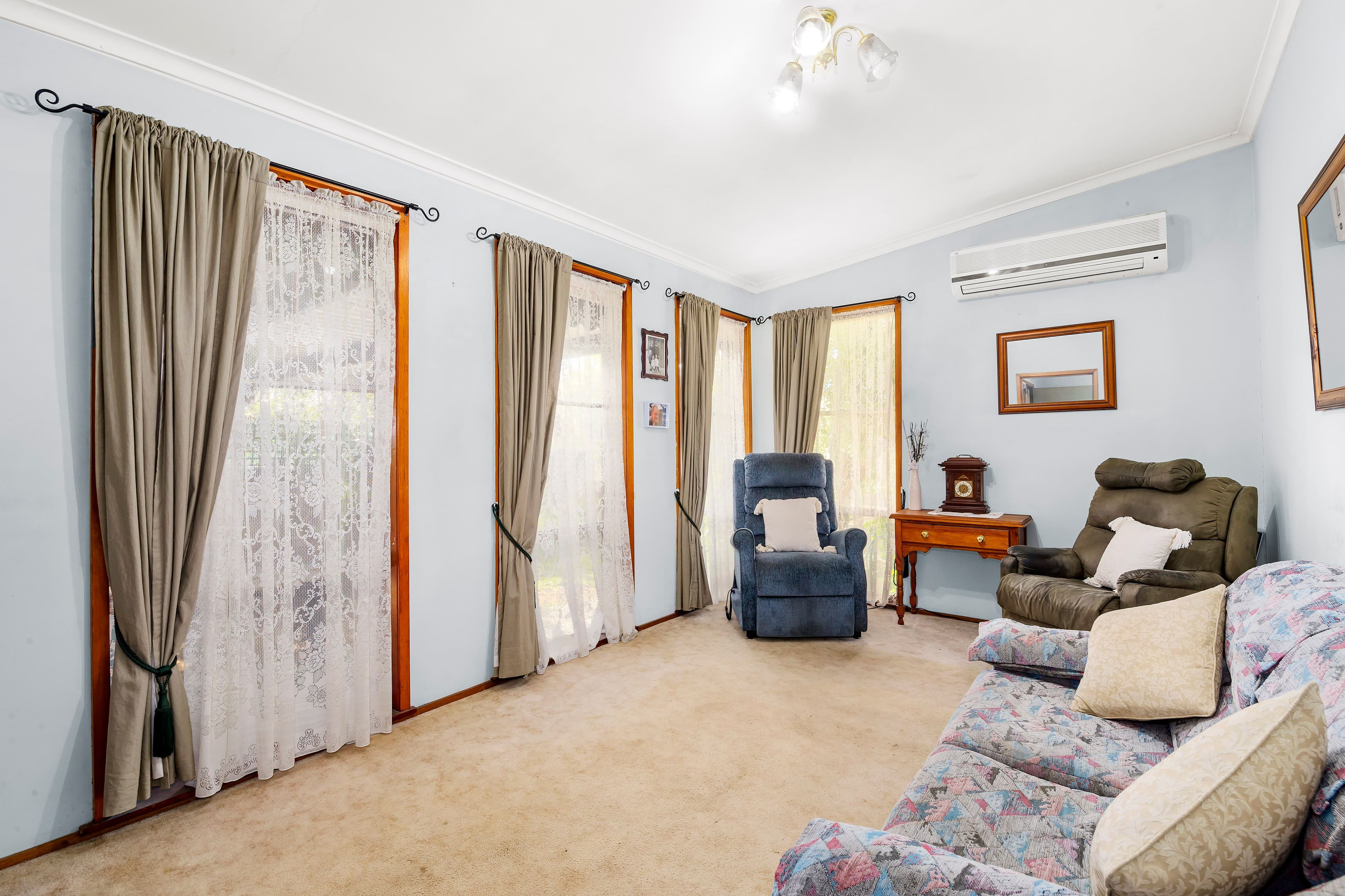 10 Manfred Street, Watsonia VIC 3087, Watsonia - Thumbnail 2