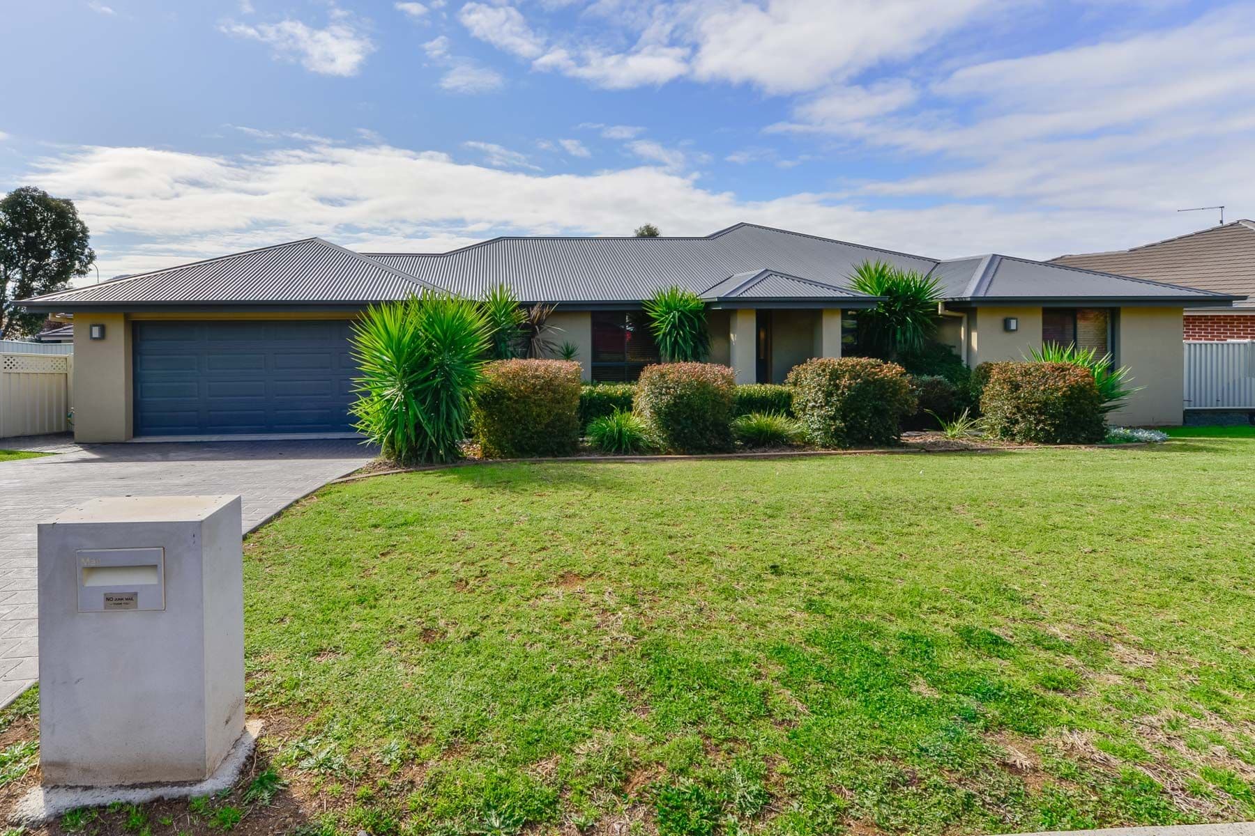43 Delisle Avenue, Shepparton, Shepparton - Thumbnail 2