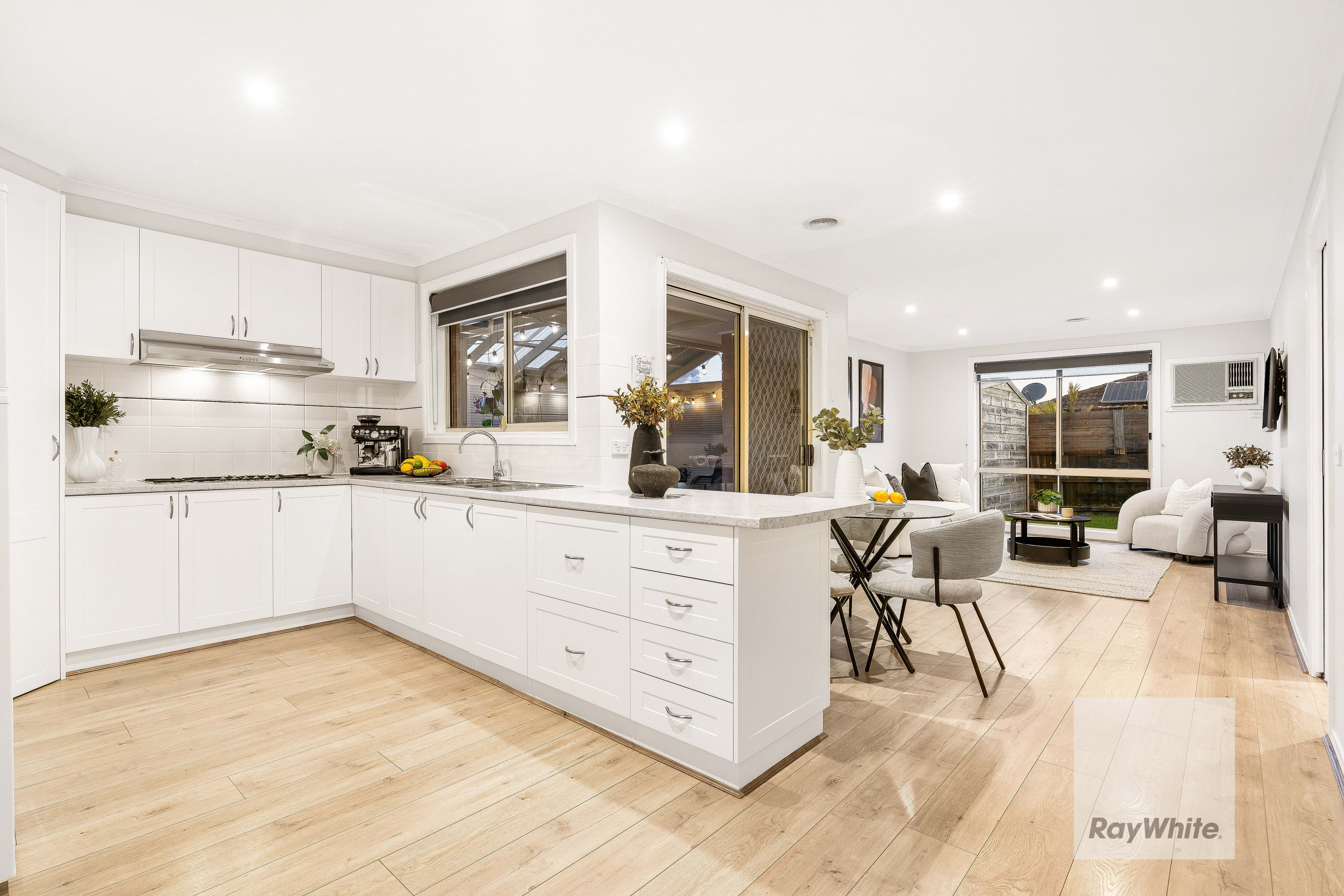 1 Alexander Close, Delahey VIC 3037, Delahey - Thumbnail 4