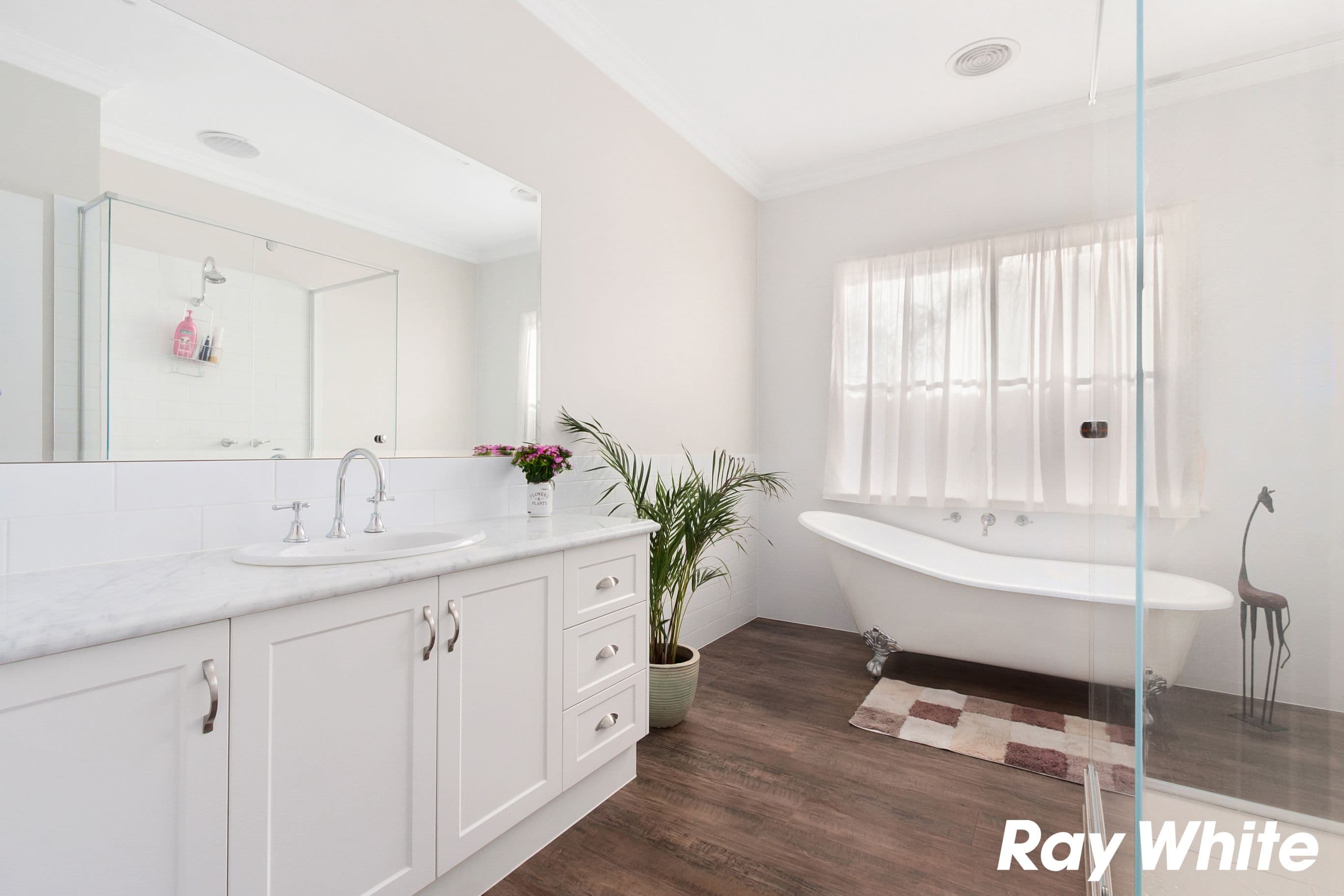 22 Skyline Drive, Warragul VIC 3820, Warragul - Thumbnail 2