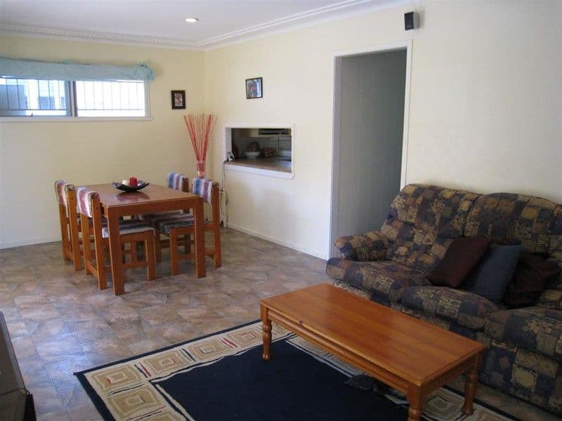 65 Invermore Street, Mount Gravatt East QLD 4122, Mount Gravatt East - Thumbnail 4