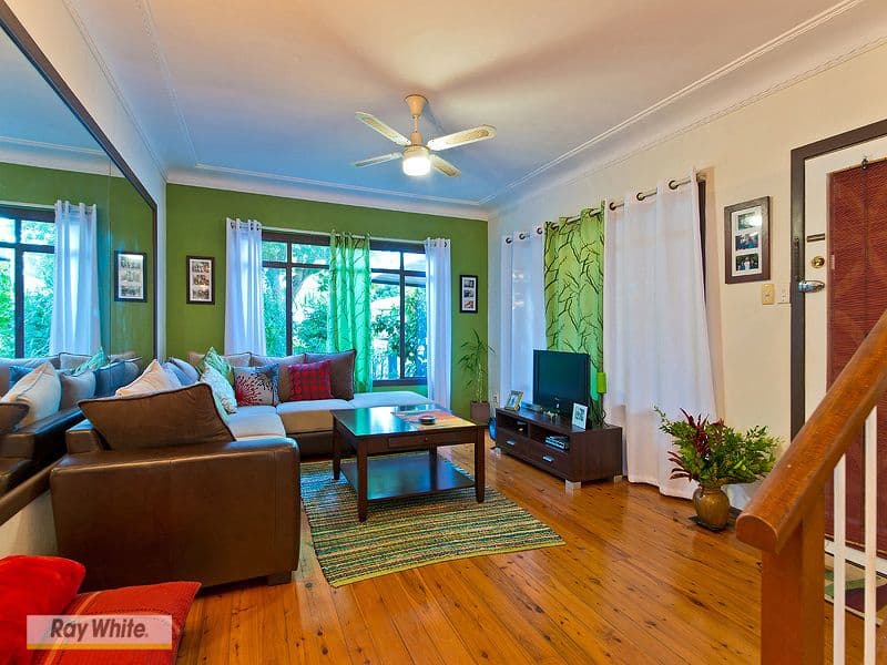 9 Campbell Street, SCARBOROUGH QLD 4020, Scarborough - Thumbnail 3