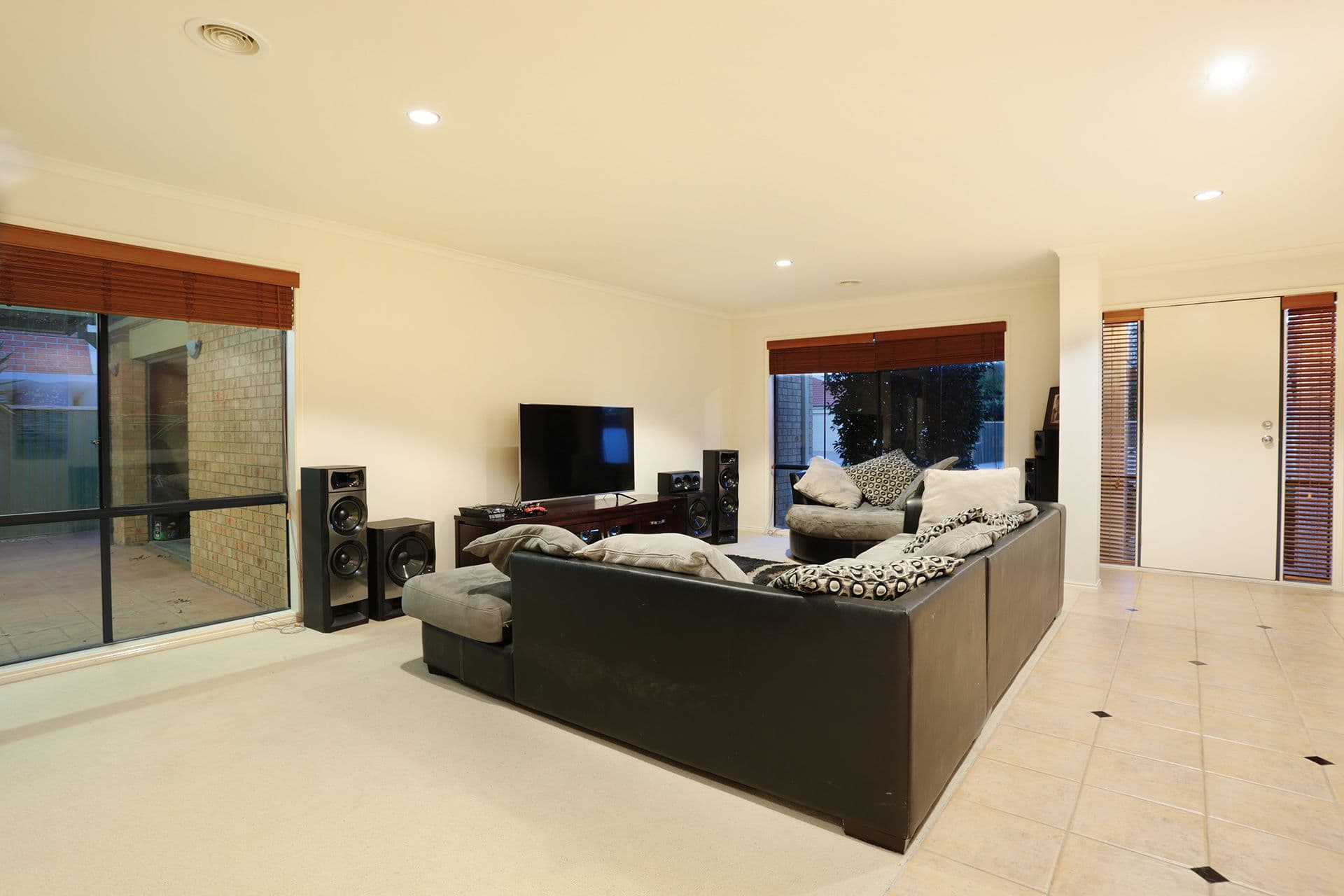 12 Dunkirk Drive, Point Cook VIC 3030, Point Cook - Thumbnail 7