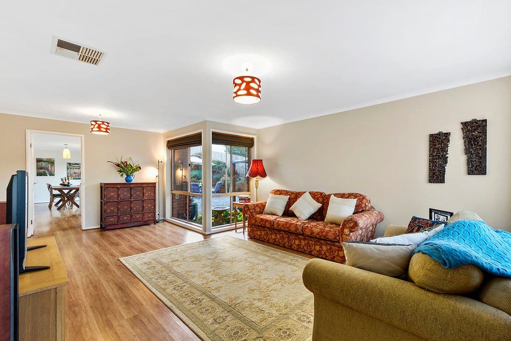 87 LANDSCAPE Drive, Mooroolbark VIC 3138, Mooroolbark - Thumbnail 2