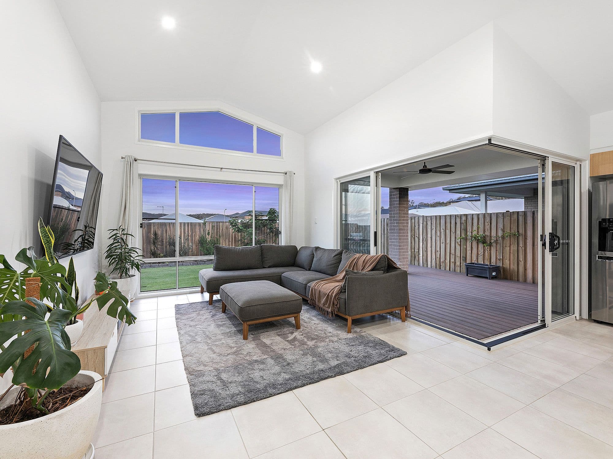 19 Dinden Road, South Ripley QLD 4306, South Ripley - Thumbnail 2