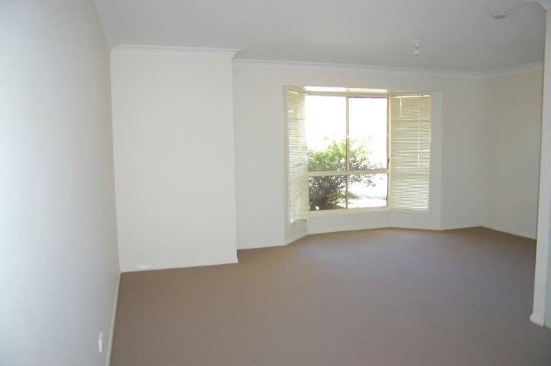 7 Stamp Street, DECEPTION BAY QLD 4508, Deception Bay - Thumbnail 4