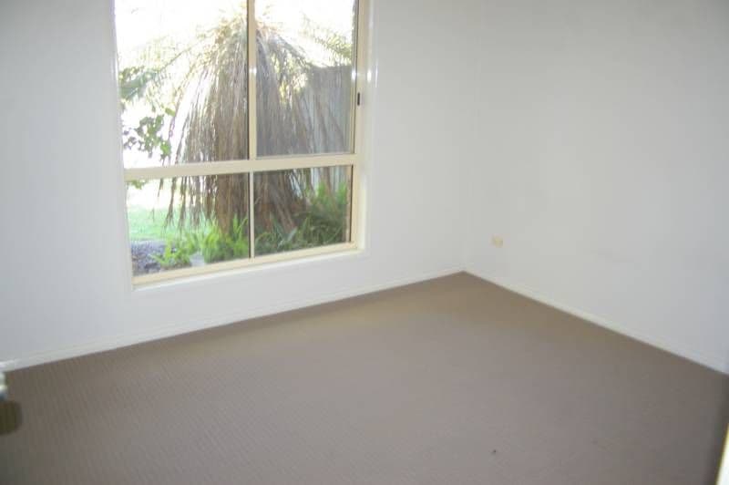 7 Stamp Street, DECEPTION BAY QLD 4508, Deception Bay - Thumbnail 6
