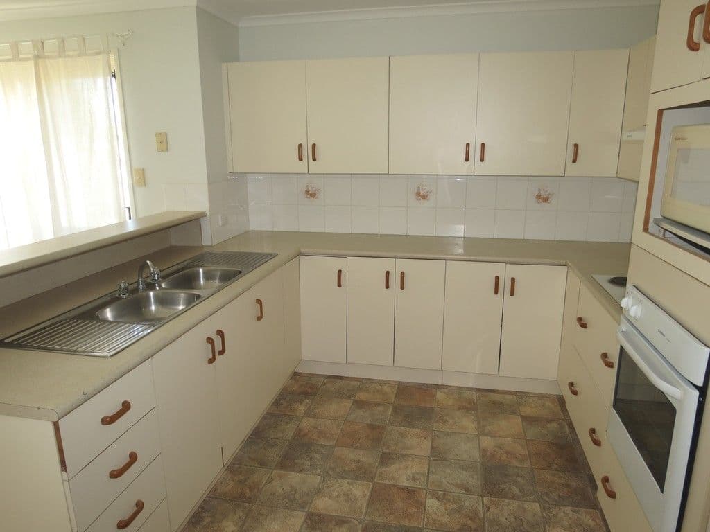 56 Bonython Drive, Emerald QLD 4720, Emerald - Thumbnail 4