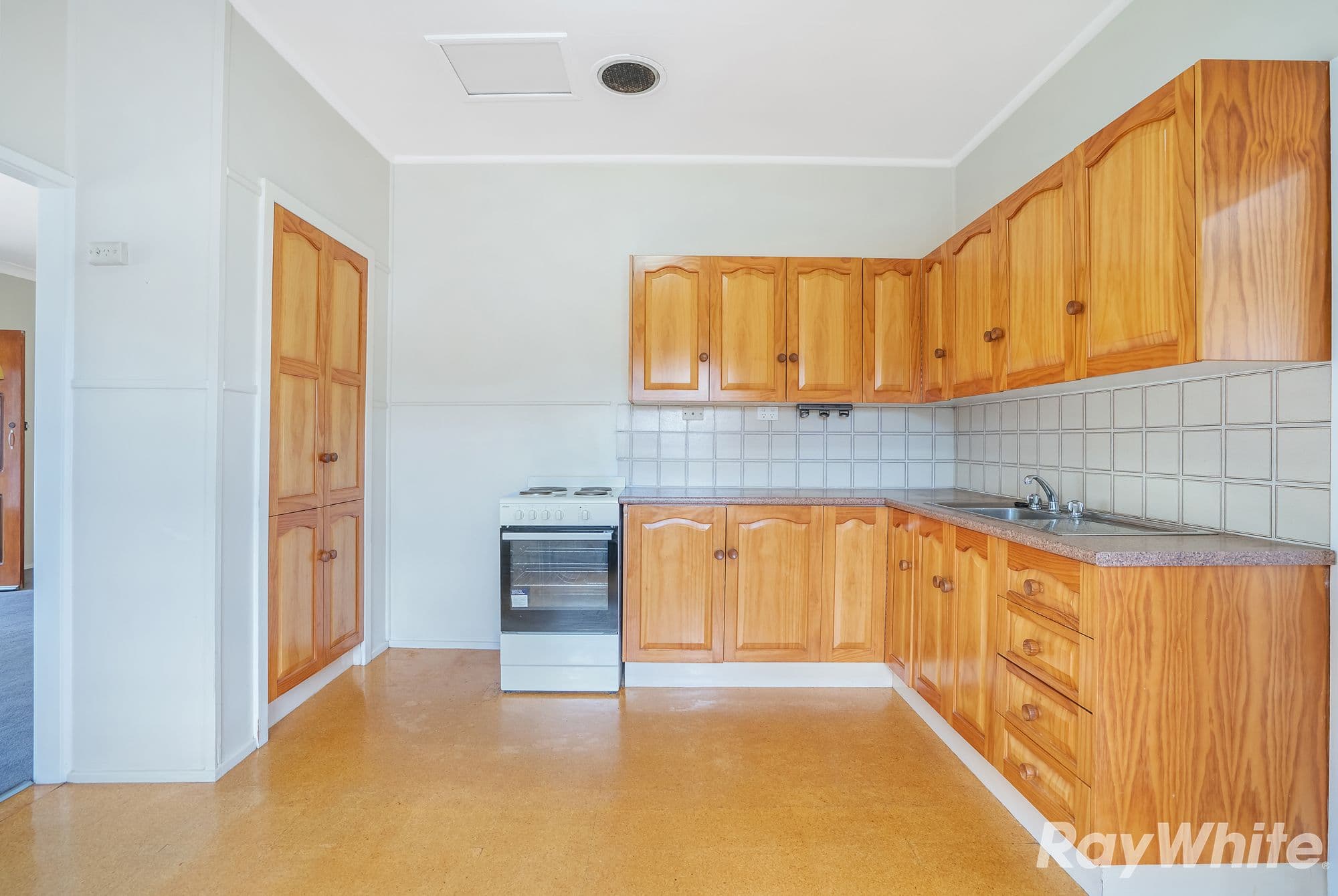 16 Morpeth Road, East Maitland NSW 2323, East Maitland - Thumbnail 8