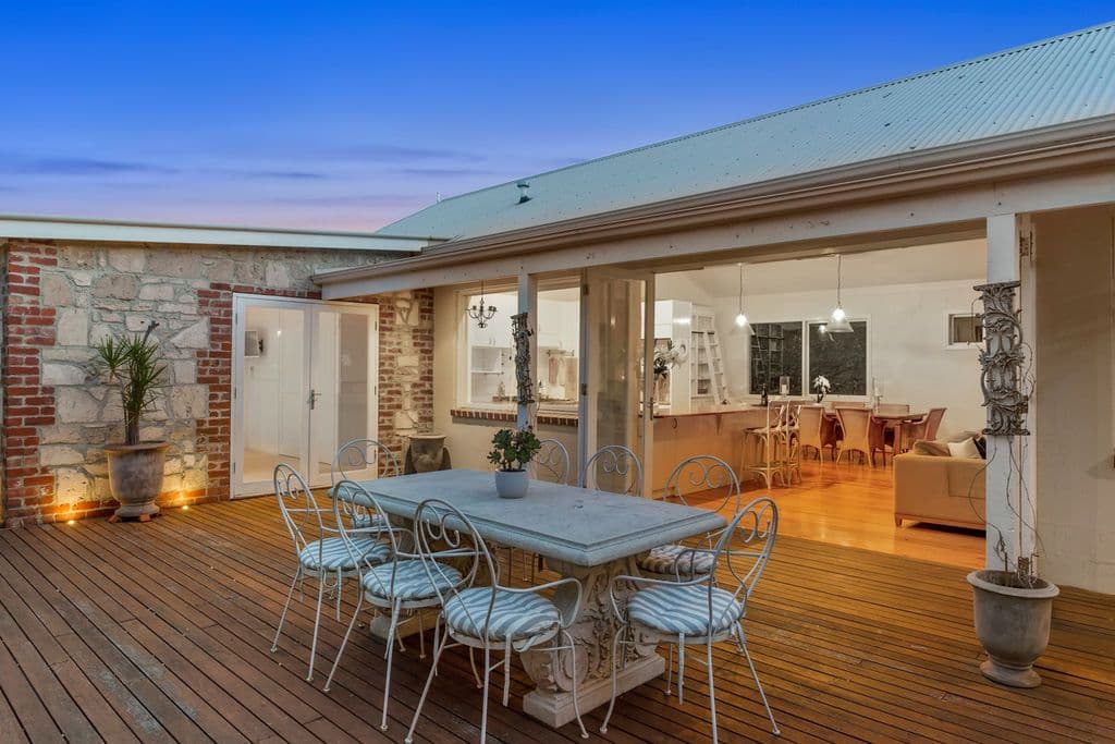10 Nicholas Street, Blairgowrie VIC 3942, Blairgowrie - Thumbnail 3