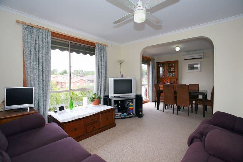 9 Arcadia Avenue, HALLAM VIC 3803, Hallam - Thumbnail 2