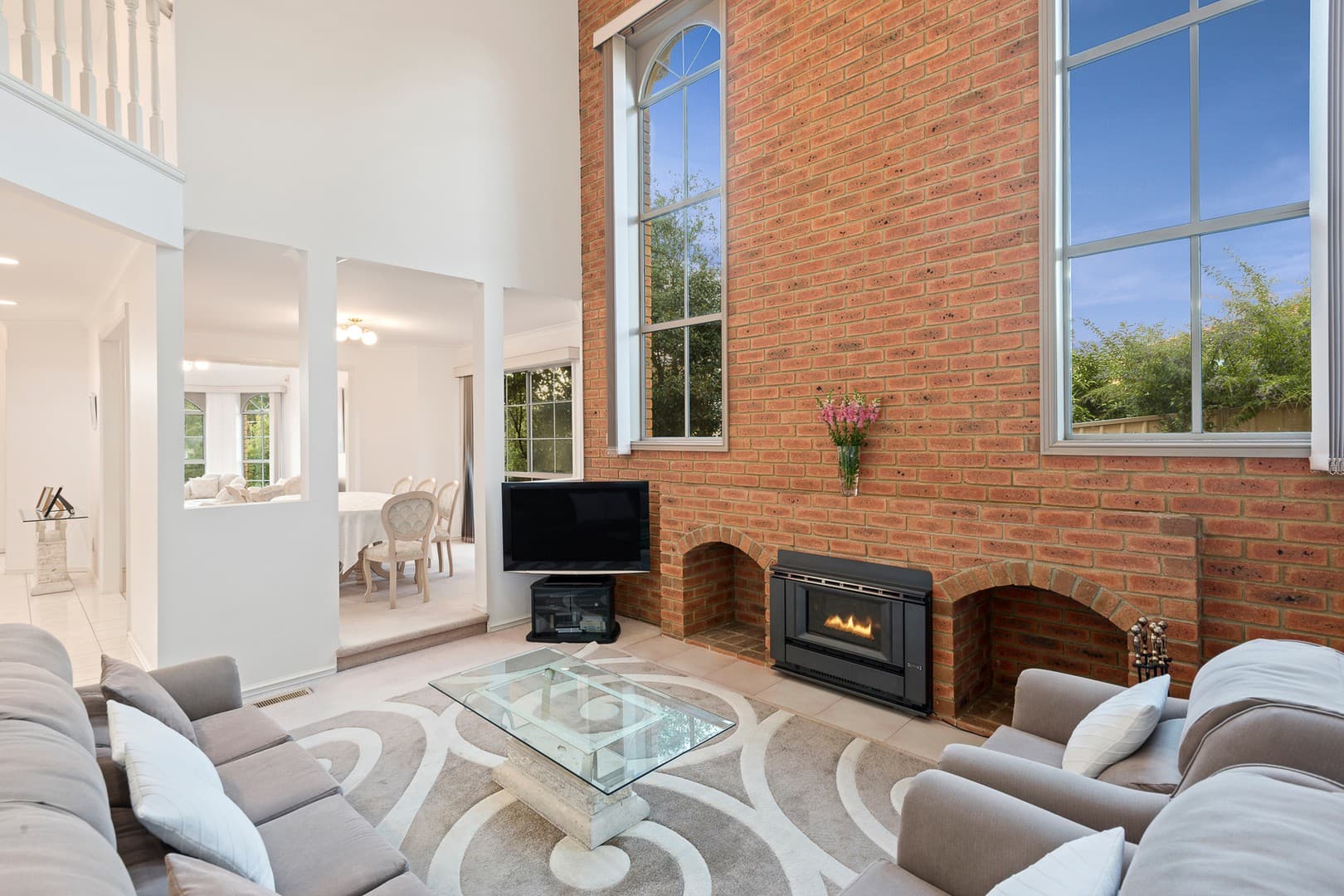 2 Peartree Court, Doncaster East, VIC 3109, Doncaster East - Thumbnail 2
