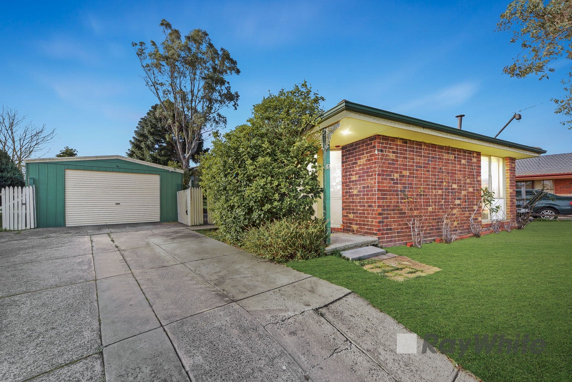17 Sue Court, Hampton Park VIC 3976, Hampton Park - Image 1