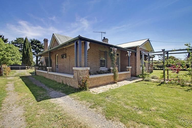 28 Wollondillly Avenue, GOULBURN NSW 2580, Goulburn - Image 1