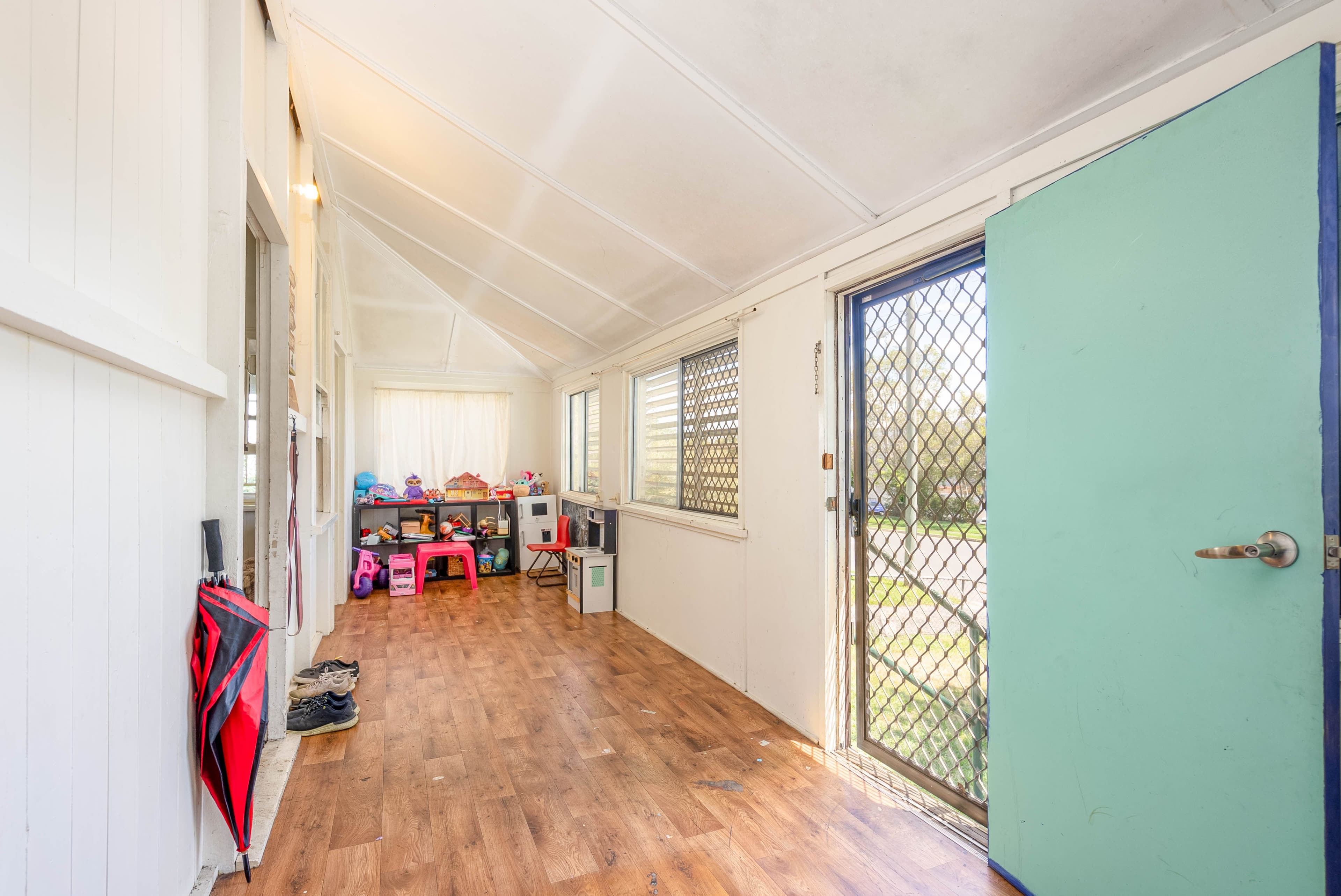 8A Cole Street, Booval QLD 4304, Booval - Thumbnail 3