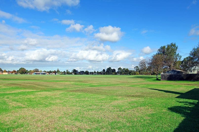 3 Lambassa Grove, RESERVOIR VIC 3073, Reservoir - Thumbnail 8