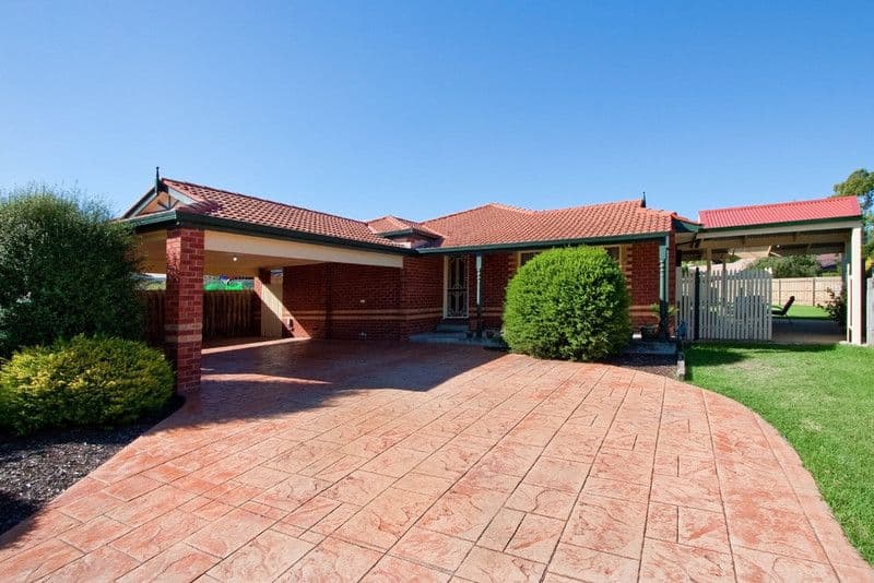 6  McIntyre Close, FERNTREE GULLY VIC 3156, Ferntree Gully - Image 1