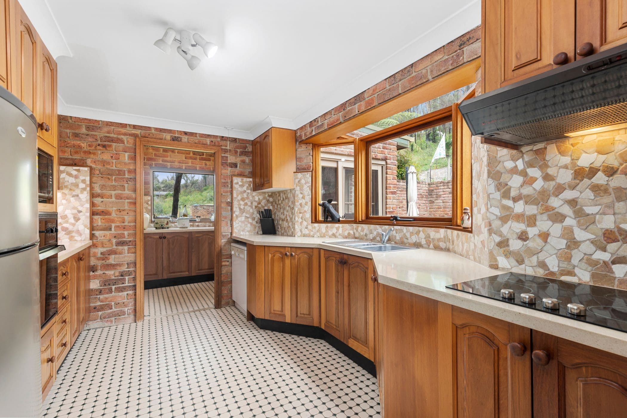 6 Figtree Close, Surf Beach NSW 2536, Surf Beach - Thumbnail 7