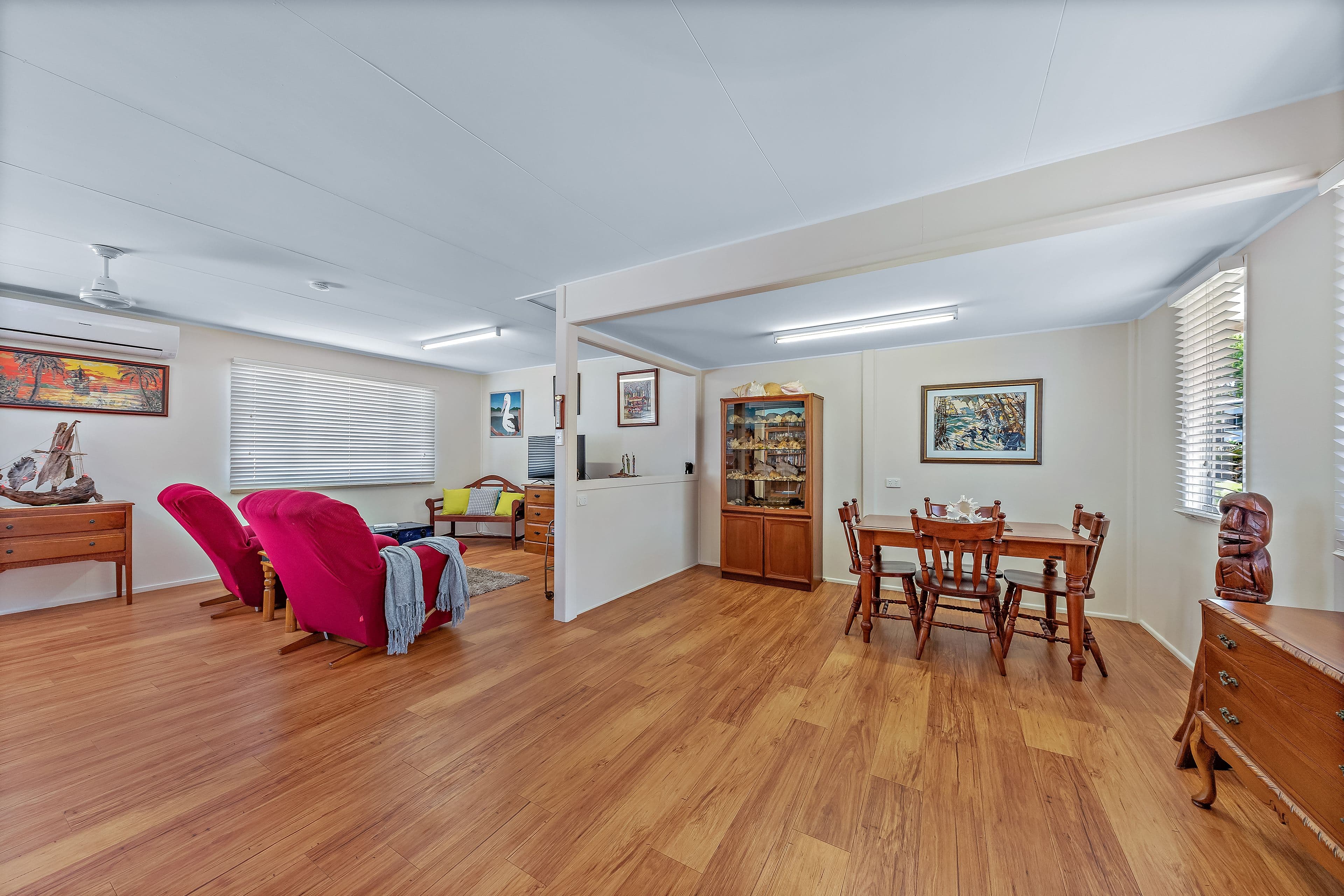 6 Hall Drive, Wilson Beach QLD 4800, Wilson Beach - Thumbnail 2