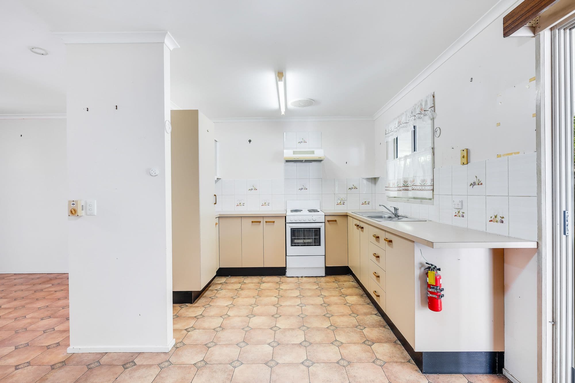 18 Wagtail Drive, Regency Downs QLD 4341, Regency Downs - Thumbnail 4