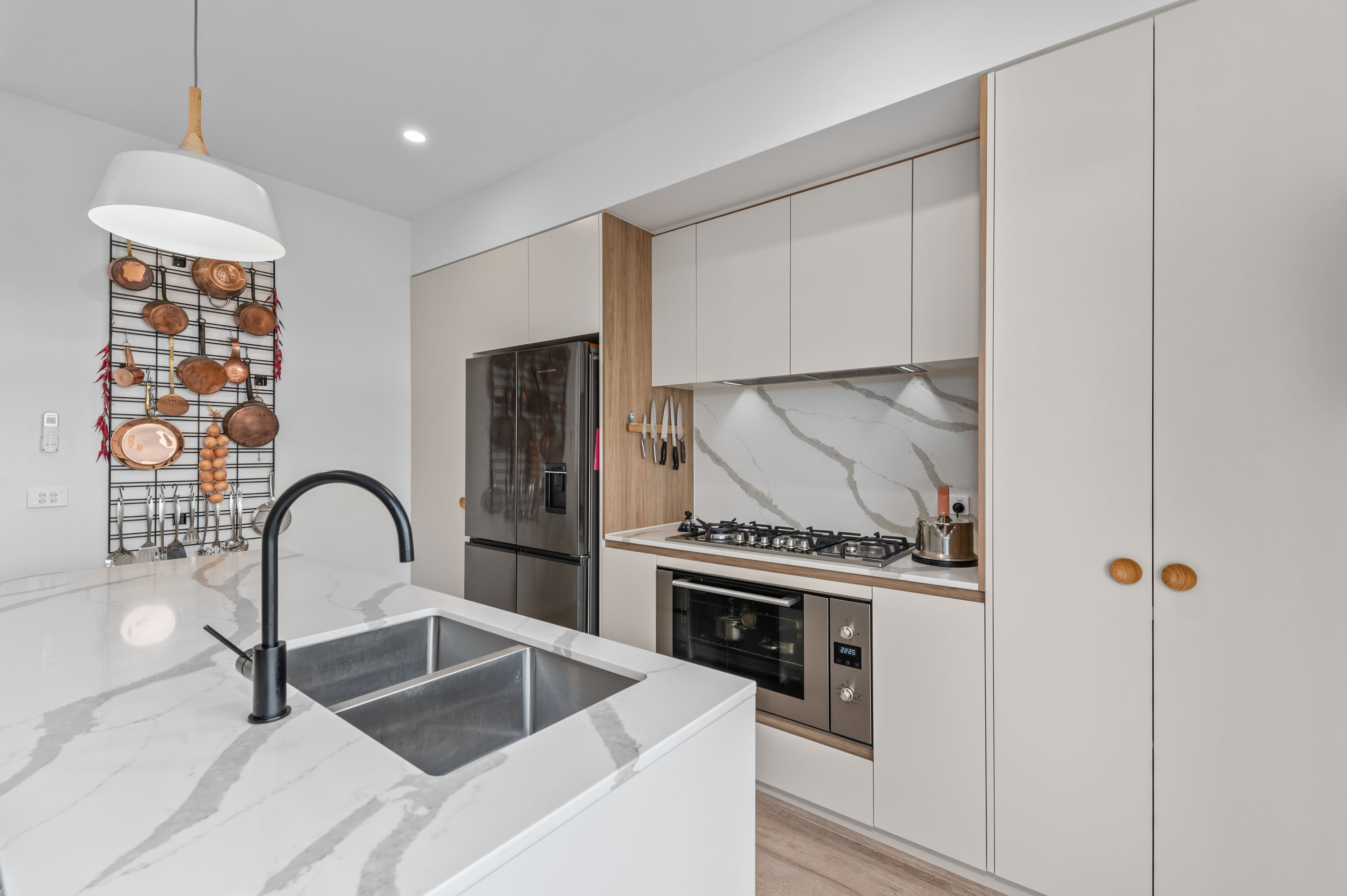 37 Anchorage Drive, South Morang VIC 3752, South Morang - Thumbnail 2