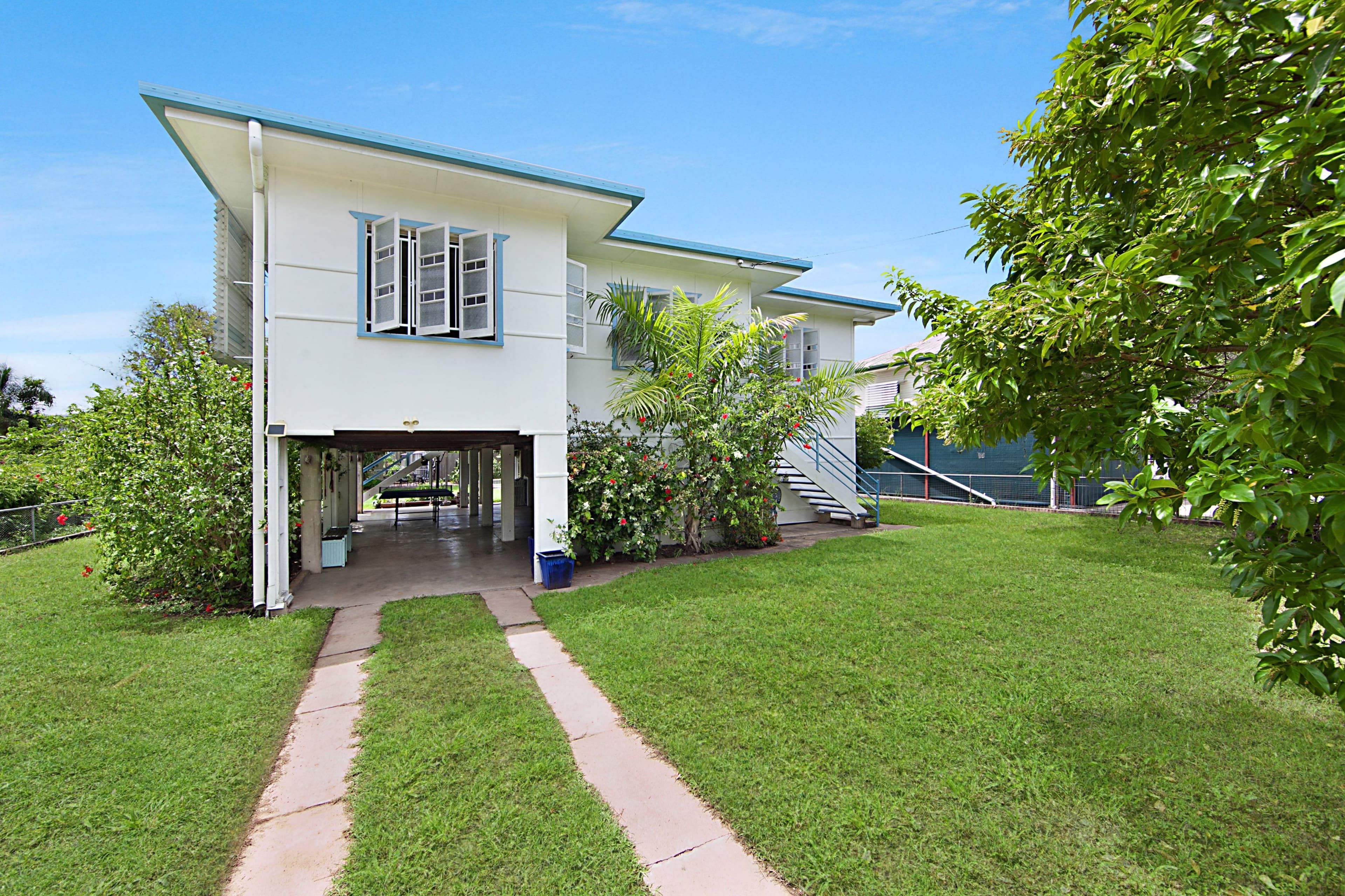 127 Palmerston Street, Currajong QLD 4812, Currajong - Thumbnail 2